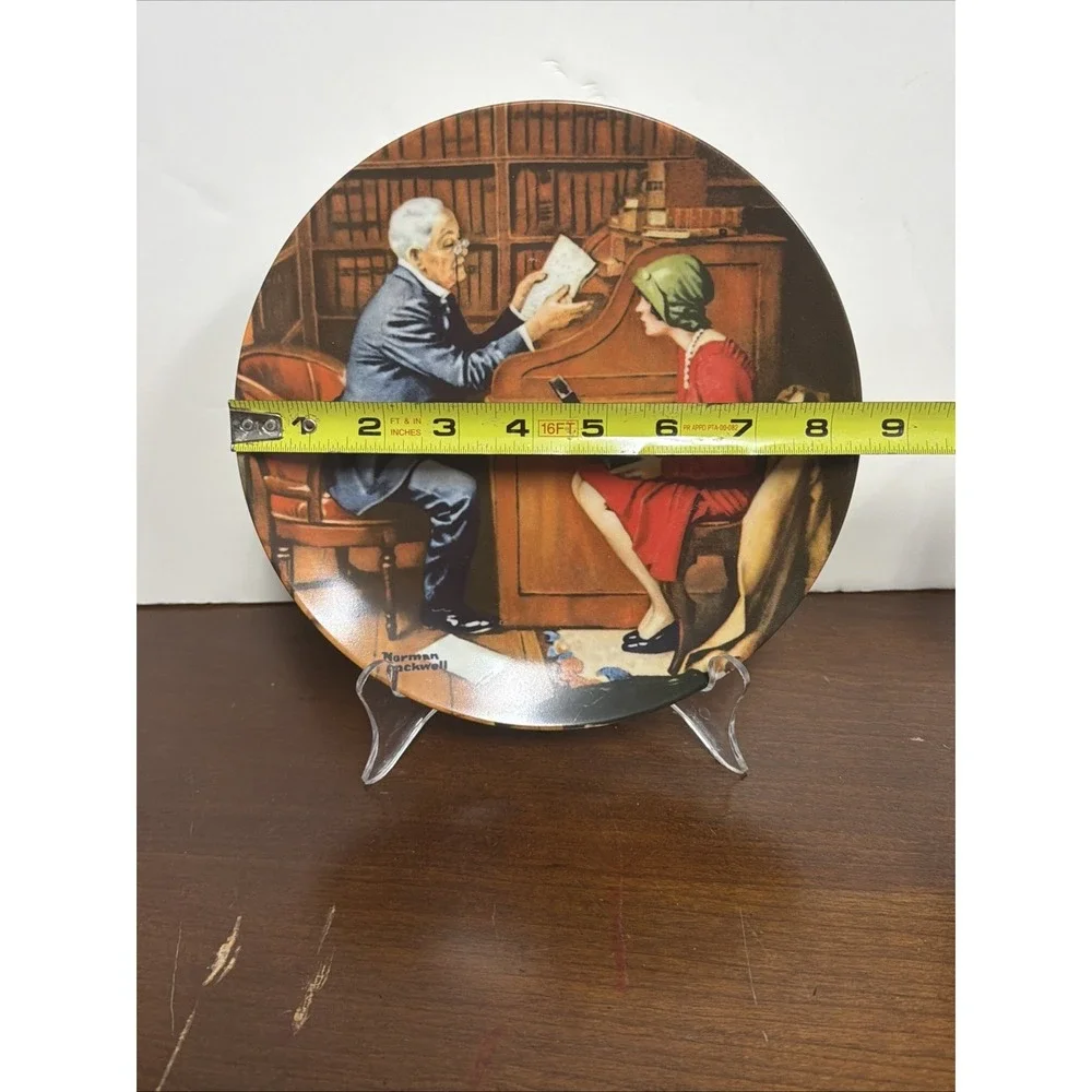 THE PROFESSOR NORMAN ROCKWELL Edwin M. Knowles‎ Collectors Plate W
